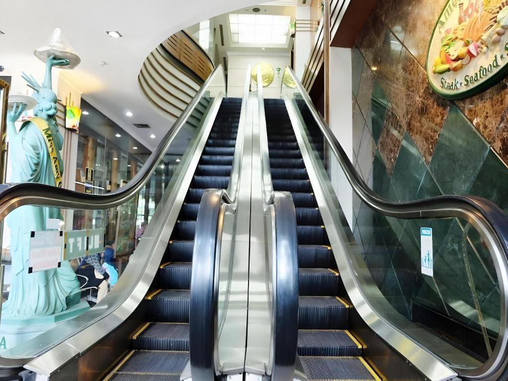 Smart Hotel Thamrin Cakarta Dış mekan fotoğraf
