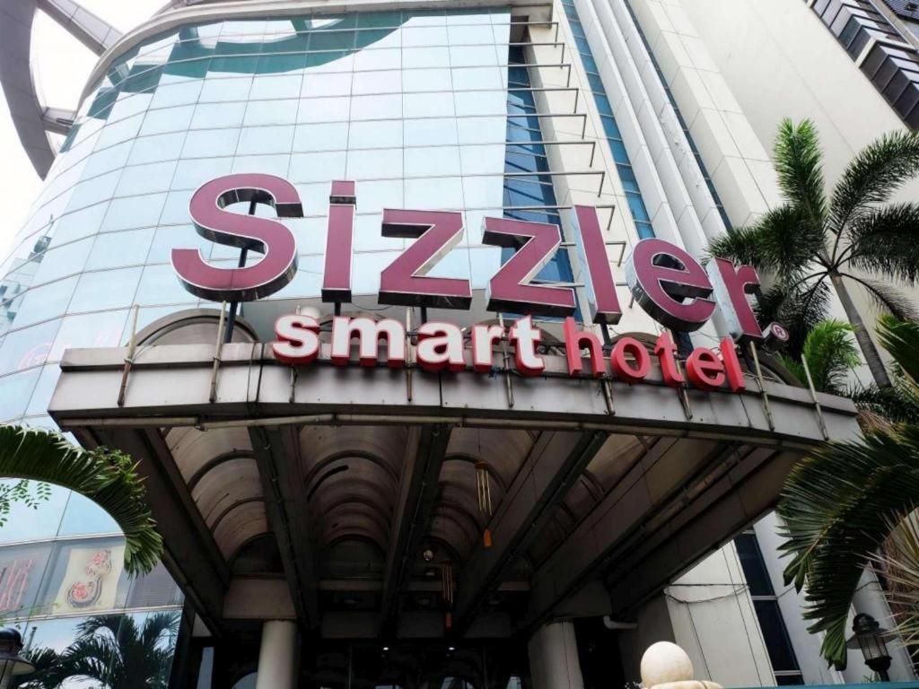 Smart Hotel Thamrin Cakarta Dış mekan fotoğraf